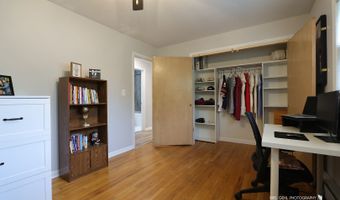 510 W MINER St 1D, Arlington Heights, IL 60005
