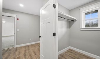 673 Streamside Ave, Hermon, ME 04401