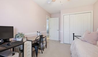 121 PUMPKIN PATCH Ln, Hockessin, DE 19707