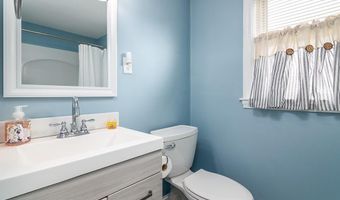 140 Carman St, Cranston, RI 02910