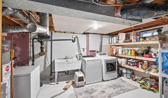 651 Randall Dr, Anoka, MN 55303