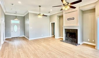 204 DOERR Dr, Arabi, LA 70032
