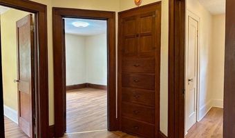839 Bloomfield Ave, Akron, OH 44302