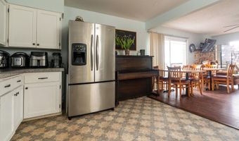 1214 Ransom Ave, Brookings, OR 97415