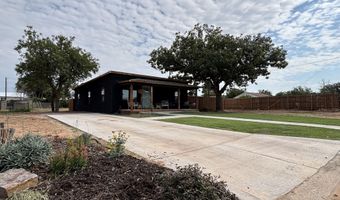 808 12th St, Abernathy, TX 79311