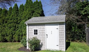 3 King St, Bristol, RI 02809