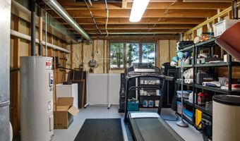 1301 Sandy Ridge Ln, Altoona, WI 54720