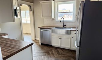 111 S Main St, Albion, IA 50005