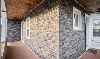 36 England St, Cumberland, RI 02864