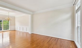 44217 NAVAJO Dr, Ashburn, VA 20147