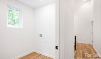 190 Rumbough Pl, Asheville, NC 28806