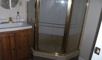 174 Springhouse Rd, Allentown, PA 18104