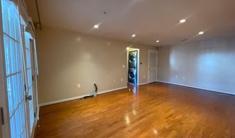 4061 S FOUR MILE RUN Dr 301, Arlington, VA 22204
