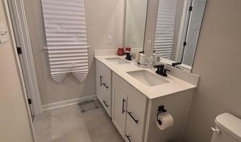 1 Halifax Rd, Bayville, NJ 08721