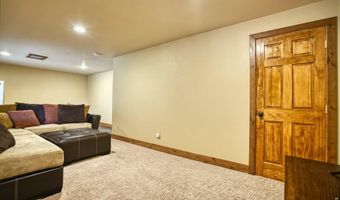 57 Falls Creek Dr, Bellvue, CO 80512