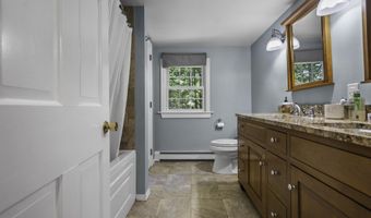 6 Bona Vista Dr, Bow, NH 03304