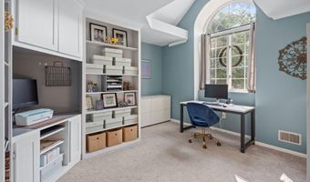 13 Colton Ct, Bayville, NJ 08721