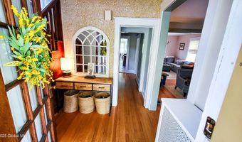 34 Glendale Ave, Albany, NY 12208