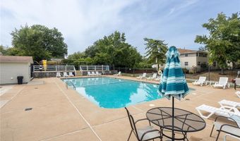 137 Shadalane Walk, Ballwin, MO 63011