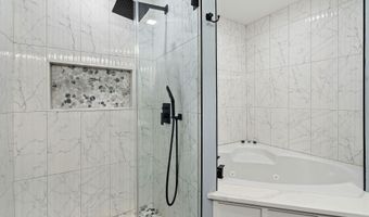 833 Ocean Ave, Beachwood, NJ 08722