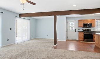 39450 N Circle Ave, Antioch, IL 60002