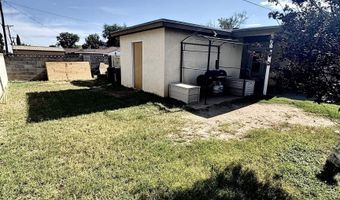 916 Valverde St, Carlsbad, NM 88220