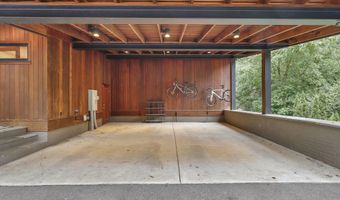 6921 AYR Ln, Bethesda, MD 20817