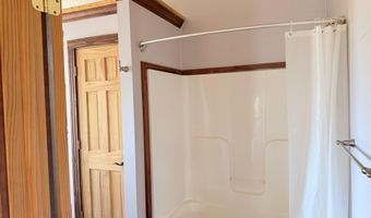 53 Hidden Dr, Alburgh, VT 05440