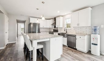 18 THOROUGHBRED Ct, Bridgeton, NJ 08302