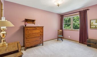 5007 Skycrest Dr, Ames, IA 50010