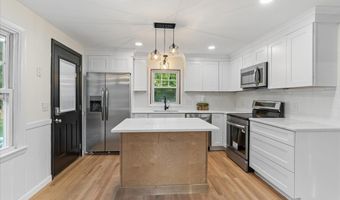 127 Steere St, Attleboro, MA 02703
