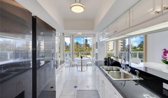 21205 Yacht Club Dr 701, Aventura, FL 33180