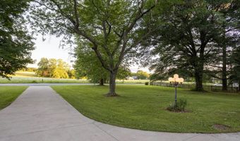 185 Vinegar Hill Rd, Bedford, IN 47421