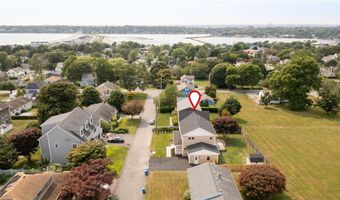 24 Perry Ave, Middletown, RI 02842