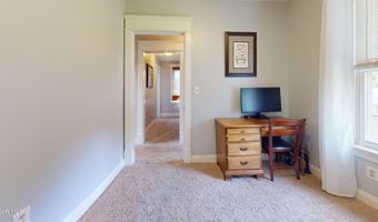 202 W Whittier Ave, Altoona, PA 16602