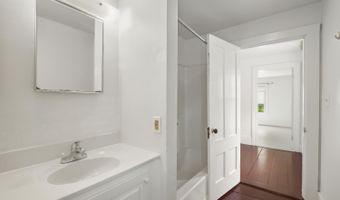9 Pleasant St, Bath, ME 04530