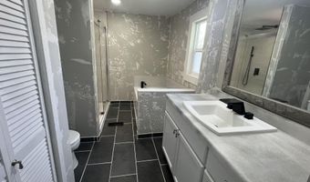 2221 Muldoon Rd 524, Anchorage, AK 99504