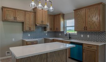 1047 N King St, Alice, TX 78332