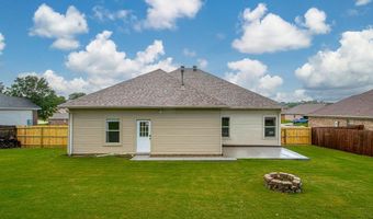 3906 Edgewater Dr, Benton, AR 72019