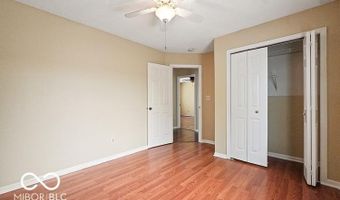 547 Deer Trail Dr, Indianapolis, IN 46217