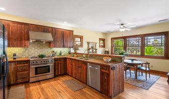 25 17th St, Apalachicola, FL 32320