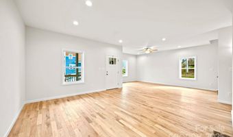 7 Berry Crest Ln, Arden, NC 28704