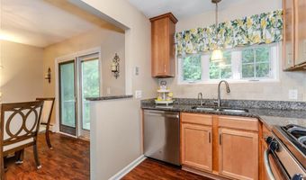 25 Venturi Grn A, North Providence, RI 02904