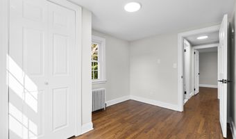 64 Fanway Ave, Bristol, CT 06010