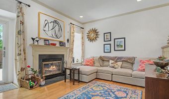 130 WOODEN CARRIAGE Dr, Hockessin, DE 19707