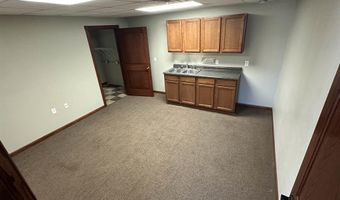 223 Central Ave W, Clarion, IA 50525