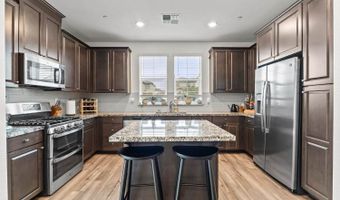 7908 Titan Dr, Antelope, CA 95843