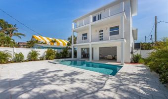 616 FERN St, Anna Maria, FL 34216