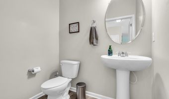 6 Hopper Ave, Barnegat, NJ 08005