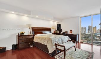 19355 Turnberry Way 26E, Aventura, FL 33180